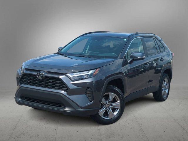 2023 Toyota RAV4 XLE AWD photo
