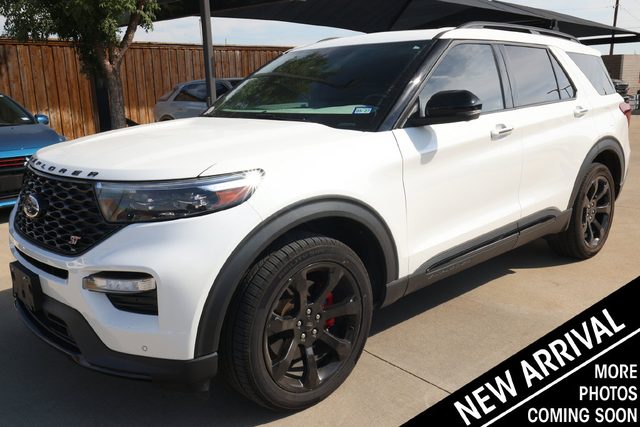 2023 Ford Explorer ST 4WD photo