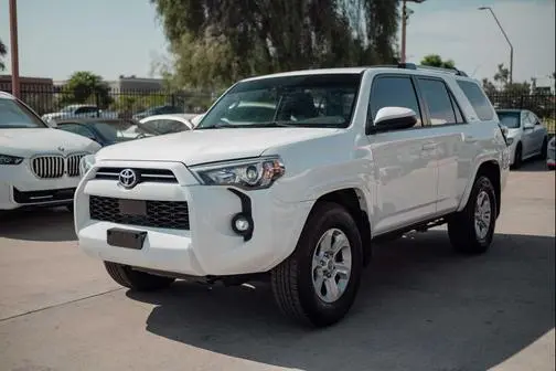 2021 Toyota 4Runner SR5 RWD photo