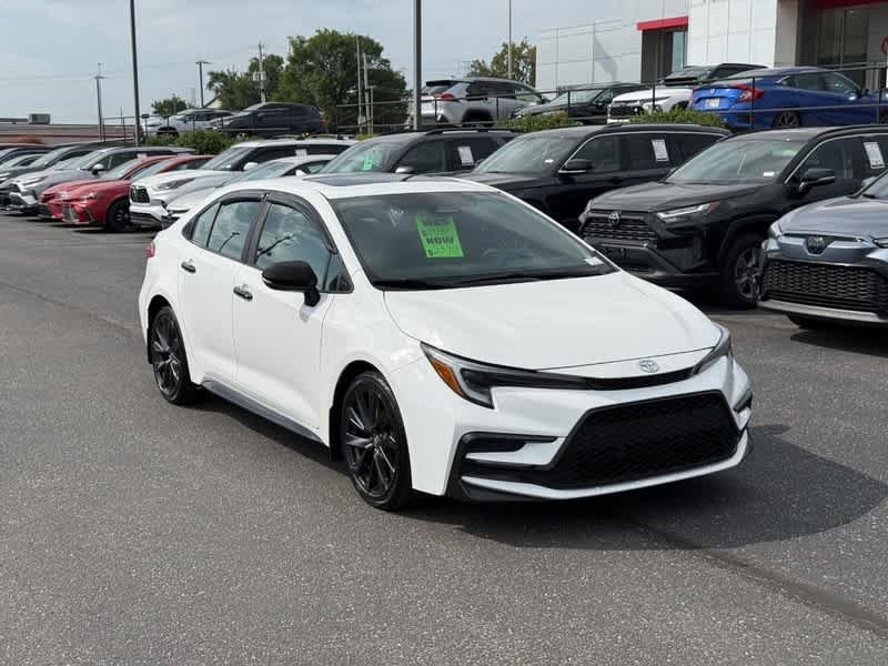 2023 Toyota Corolla SE FWD photo