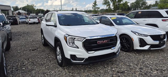 2023 GMC Terrain SLE FWD photo