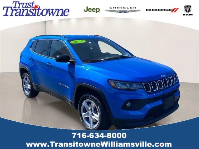 2023 Jeep Compass Latitude 4WD photo