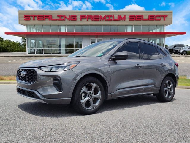 2023 Ford Escape ST-Line FWD photo