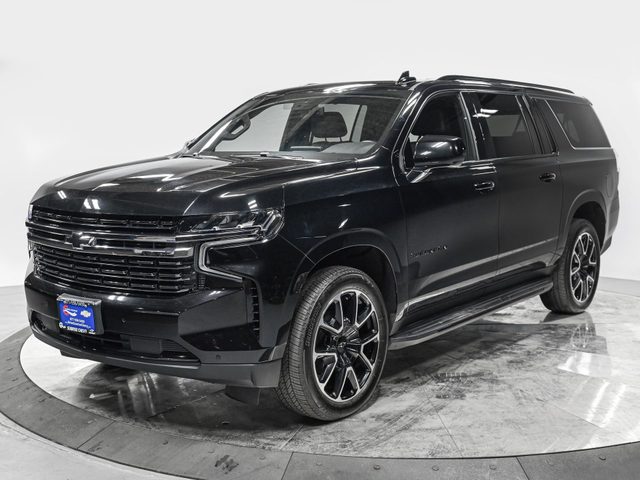 2022 Chevrolet Suburban RST 4WD photo
