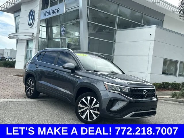 2023 Volkswagen Taos SE FWD photo