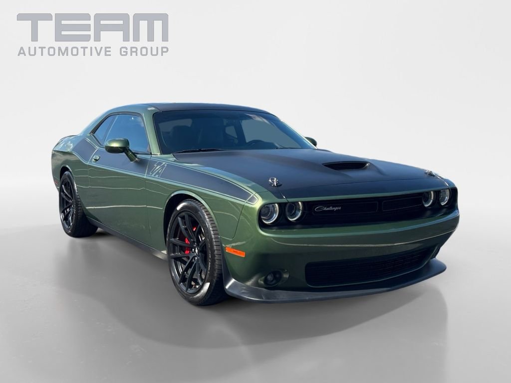 2023 Dodge Challenger R/T RWD photo