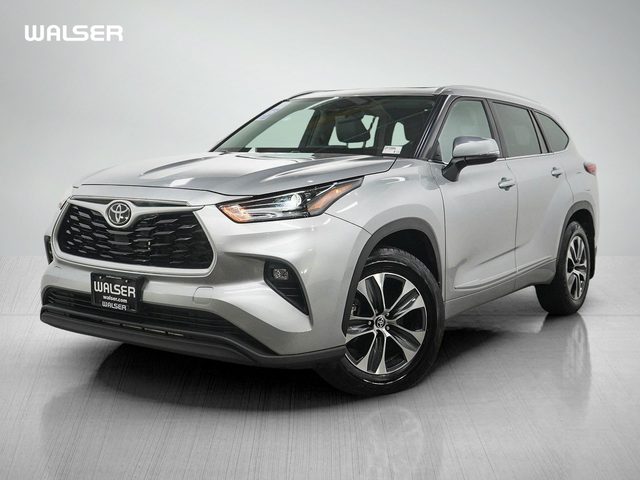 2023 Toyota Highlander XLE AWD photo