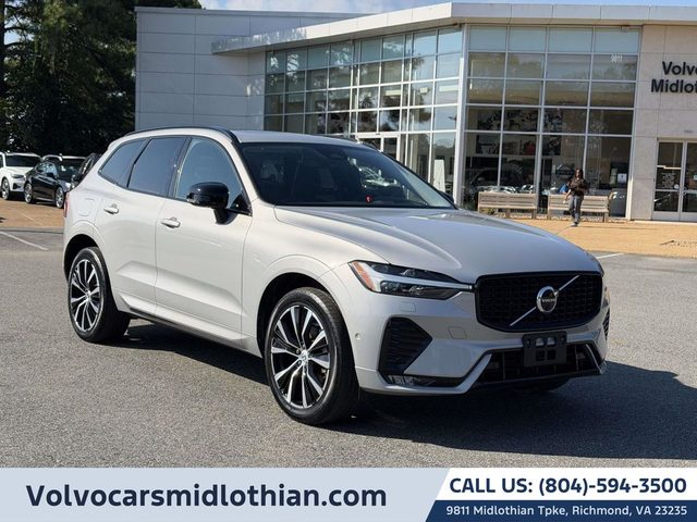 2023 Volvo XC60 Plus Dark Theme AWD photo