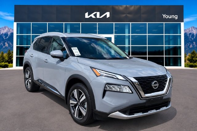 2023 Nissan Rogue Platinum AWD photo