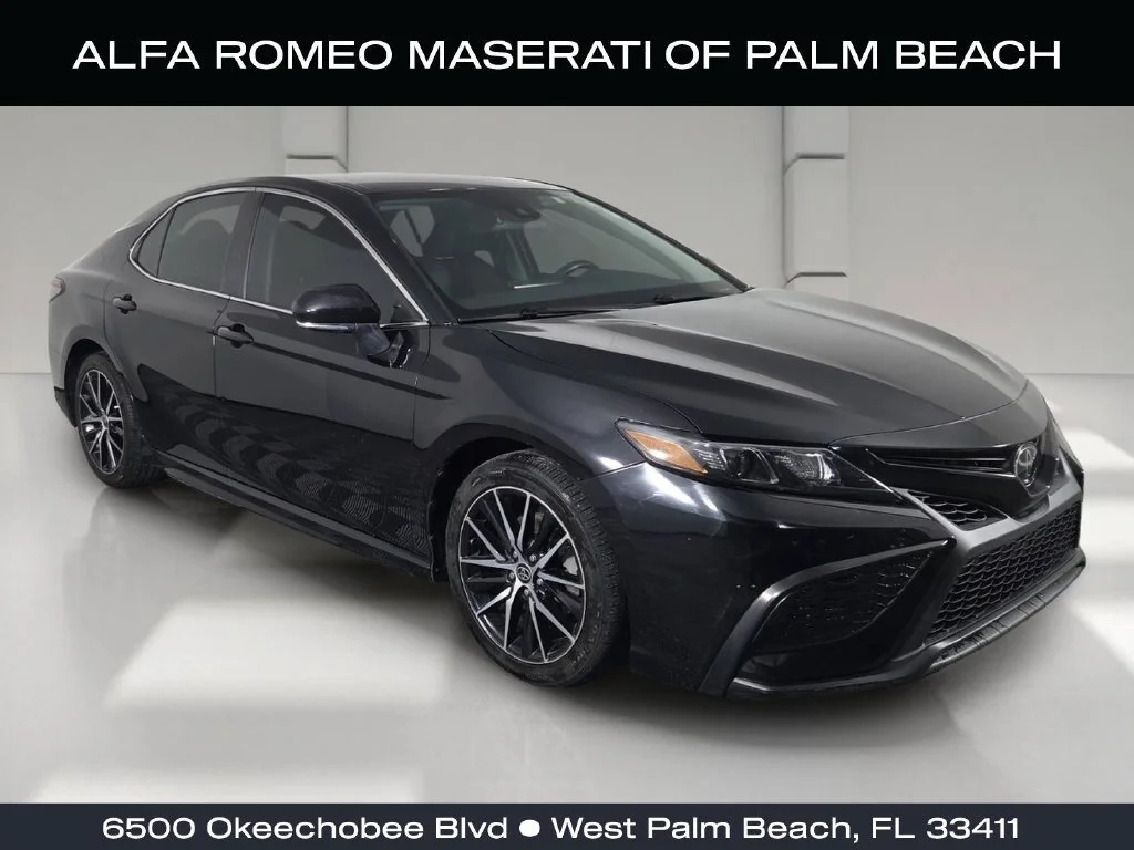 2023 Toyota Camry SE FWD photo