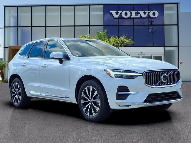 2023 Volvo XC60 Plus Bright Theme FWD photo