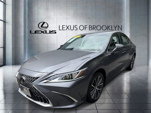 2023 Lexus ES ES 300h FWD photo