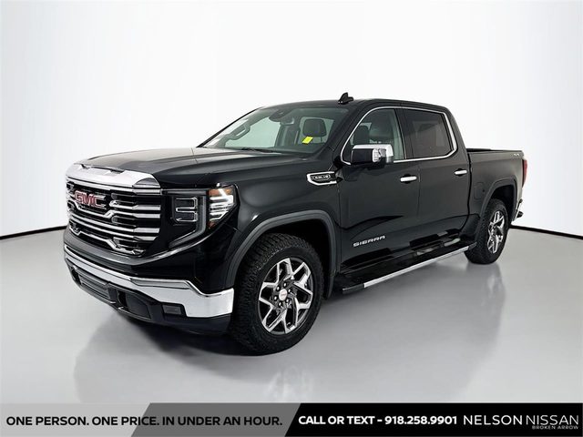 2022 GMC Sierra 1500 SLT 4WD photo