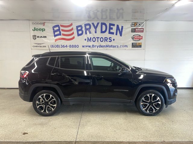 2023 Jeep Compass Limited 4WD photo