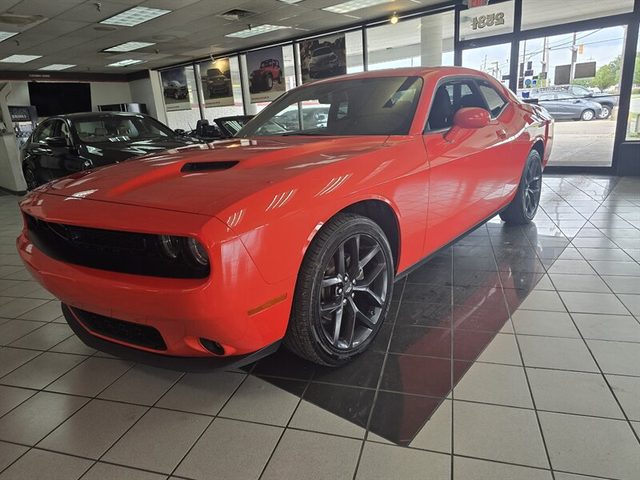 2023 Dodge Challenger SXT RWD photo