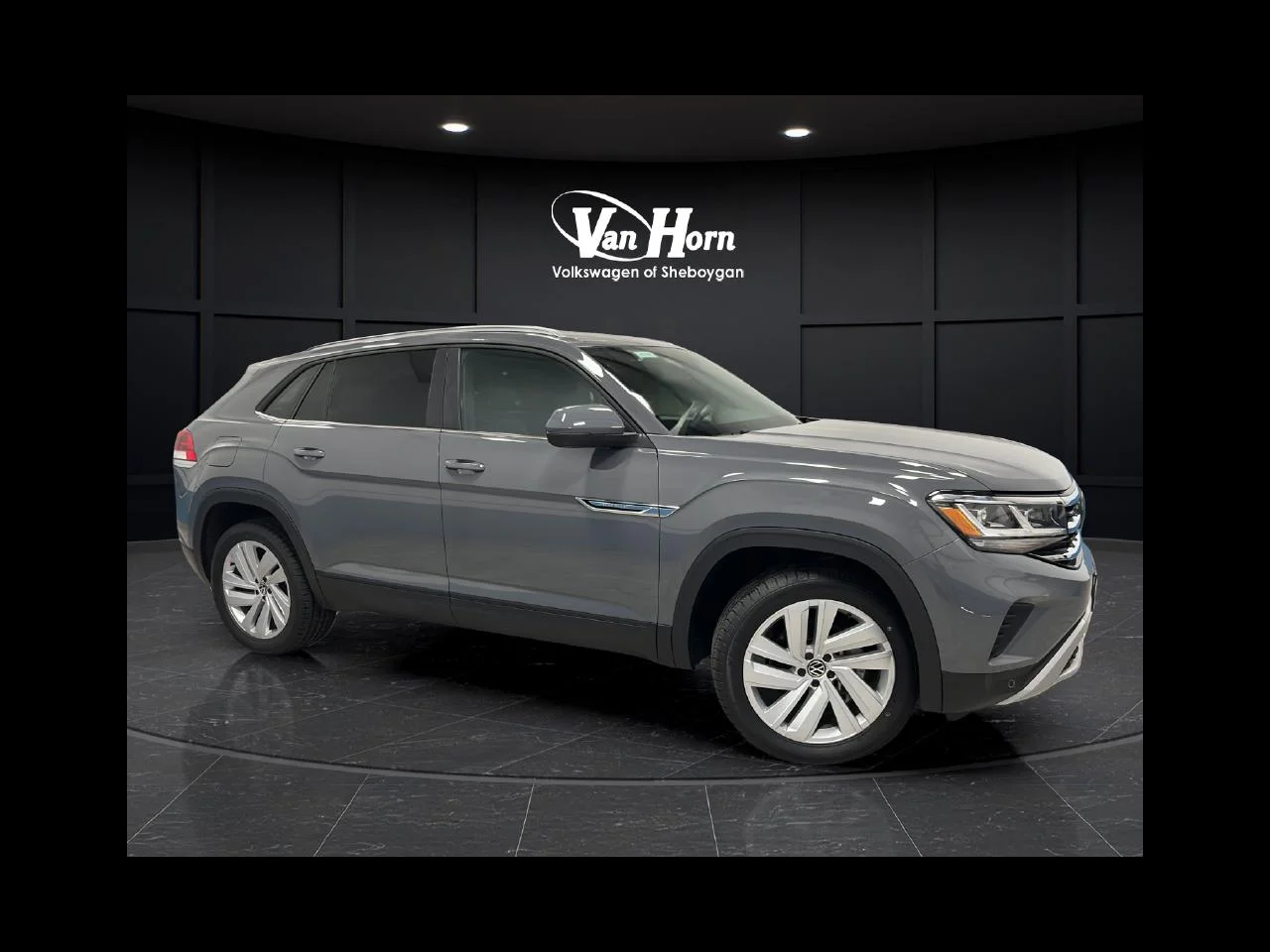 2023 Volkswagen Atlas Cross Sport 3.6L V6 SE w/Technology AWD photo