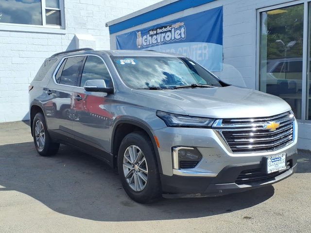 2023 Chevrolet Traverse LT Leather AWD photo