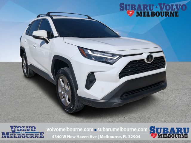 2023 Toyota RAV4 XLE FWD photo
