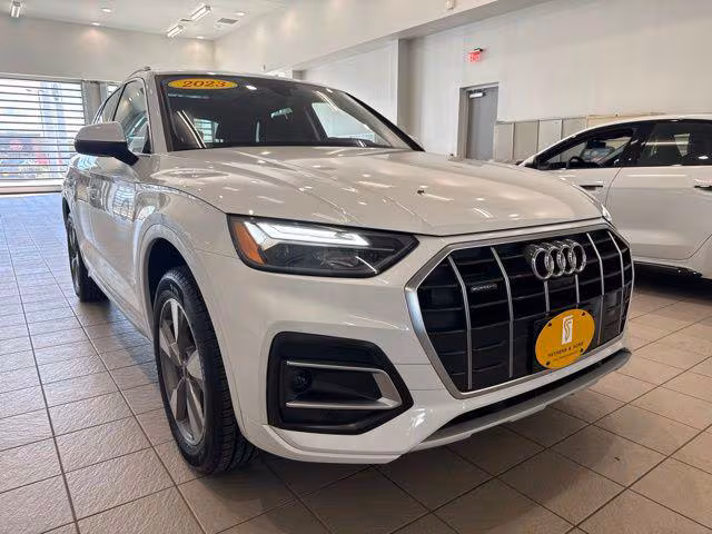2023 Audi Q5 Premium Plus AWD photo