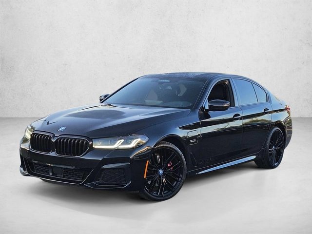 2023 BMW 5 Series 530e RWD photo
