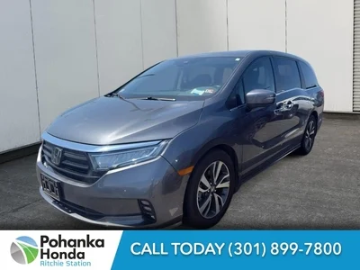 2023 Honda Odyssey Touring FWD photo