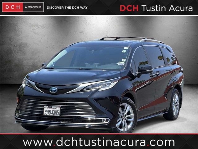 2021 Toyota Sienna Limited AWD photo