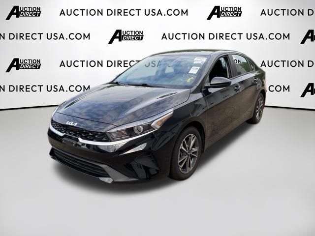 2023 Kia Forte LXS FWD photo