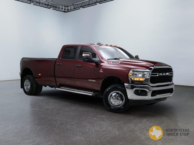 2023 Ram 3500 Big Horn 4WD photo