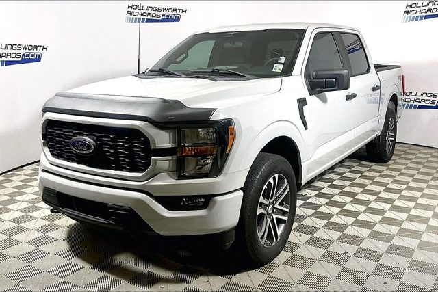2023 Ford F-150 XL 4WD photo