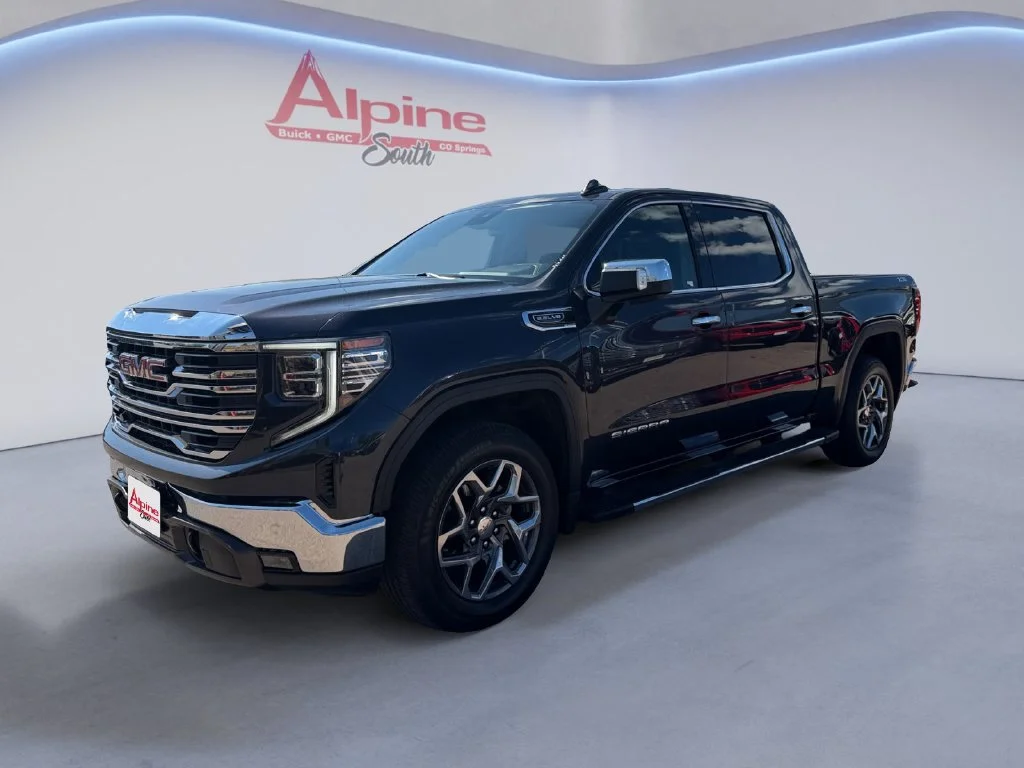 2023 GMC Sierra 1500 SLT 4WD photo
