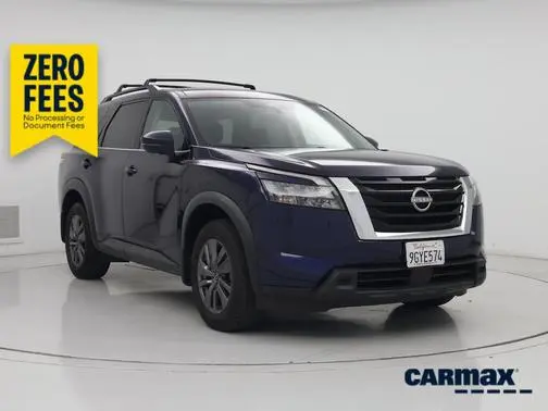 2023 Nissan Pathfinder SV FWD photo