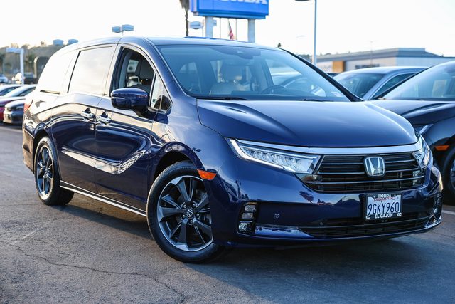 2023 Honda Odyssey Elite FWD photo