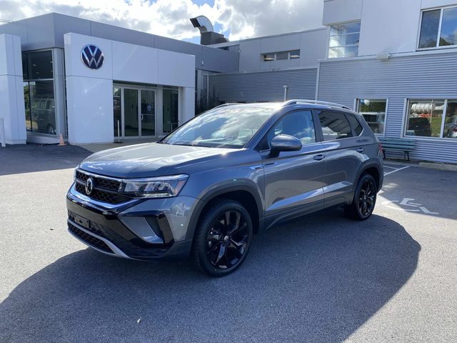 2023 Volkswagen Taos SE FWD photo