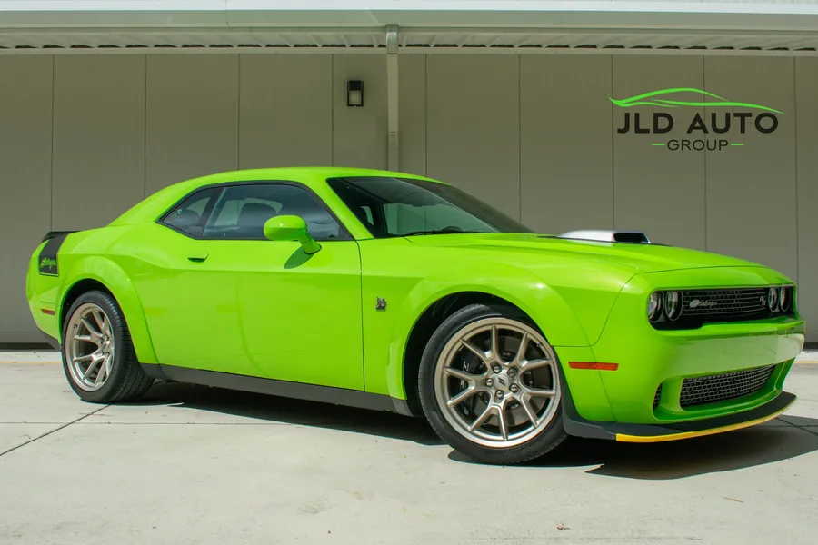 2023 Dodge Challenger R/T Scat Pack Widebody RWD photo