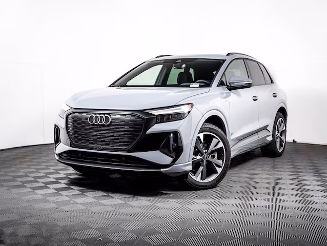 2023 Audi Q4 e-tron Premium Plus AWD photo