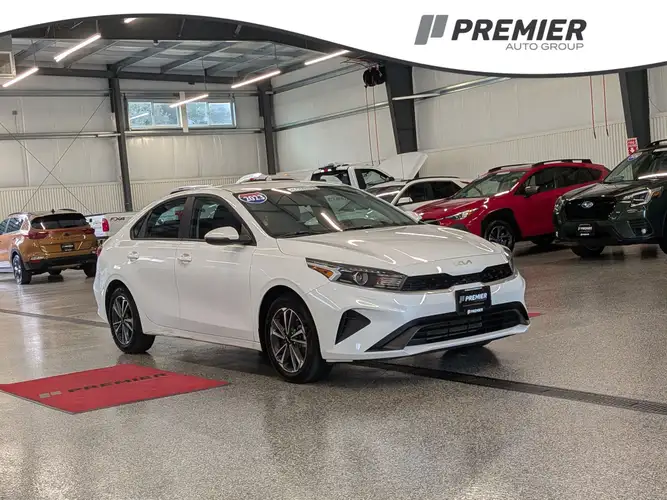 2023 Kia Forte LXS FWD photo