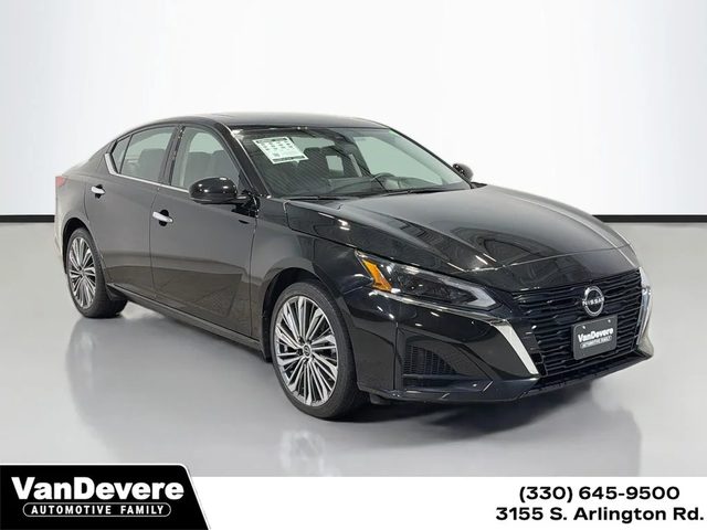 2023 Nissan Altima 2.5 SL AWD photo