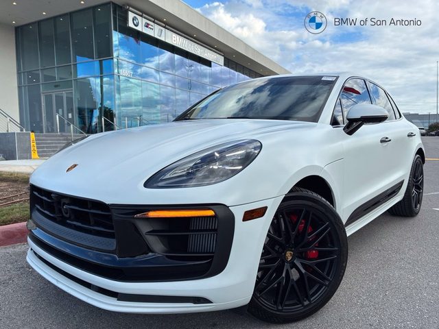 2023 Porsche Macan GTS AWD photo