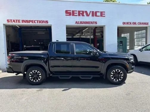 2023 Nissan Frontier PRO-4X 4WD photo