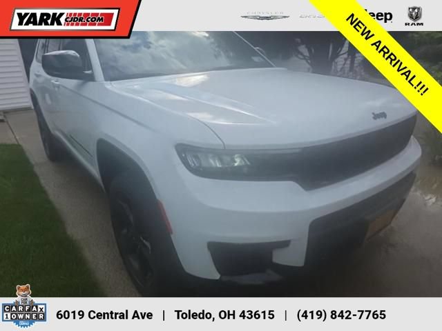 2023 Jeep Grand Cherokee L Altitude 4WD photo