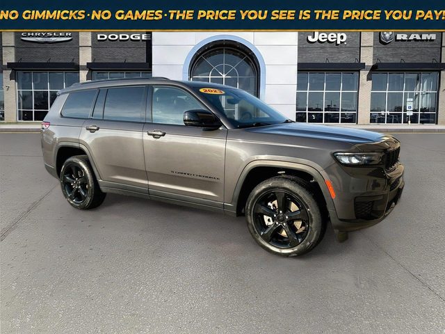 2023 Jeep Grand Cherokee L Altitude 4WD photo