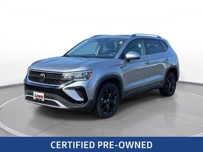 2023 Volkswagen Taos SE FWD photo