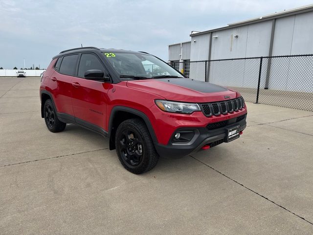 2023 Jeep Compass Trailhawk 4WD photo
