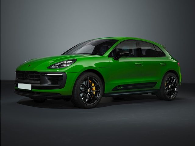 2023 Porsche Macan  AWD photo