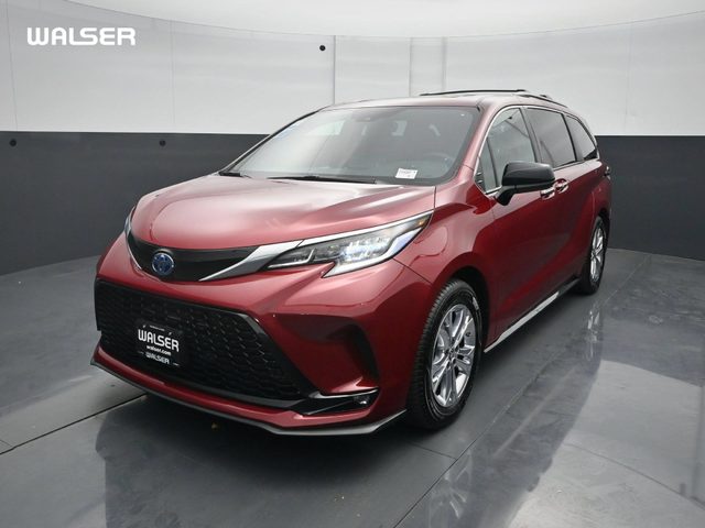 2022 Toyota Sienna XSE AWD photo