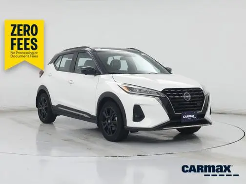 2023 Nissan Kicks SR FWD photo