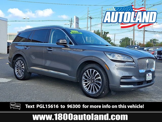 2023 Lincoln Aviator Standard AWD photo