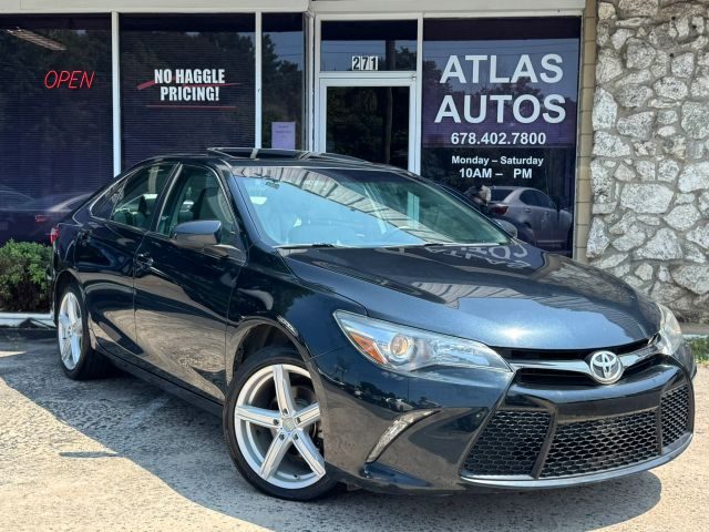 2017 Toyota Camry XSE FWD photo