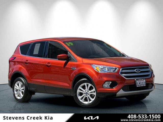 2019 Ford Escape SE FWD photo