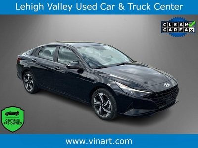 2023 Hyundai Elantra SEL FWD photo